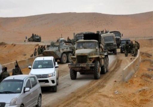التايمز: إجبار مئات السوريين على الانضمام لقوات الأسد تمهيداً للهجوم على إدلب