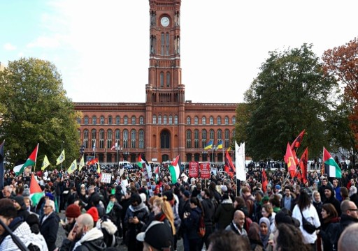 بريطانيا.. عشرات الآلاف يواصلون مسيراتهم المتضامنة مع قطاع غزة