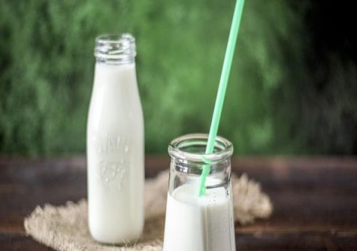 دراسة تكشف خرافة شرب الحليب يطيل العمر
