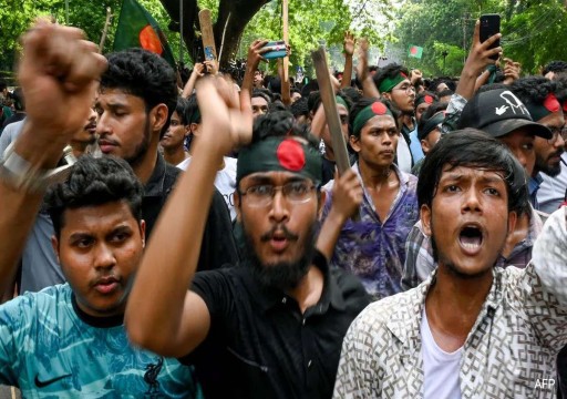 "تكريس لبيئة القمع".. مرصد حقوقي يحث أبوظبي على الإفراج الفوري عن العمال البنغال وإلغاء محاكمتهم