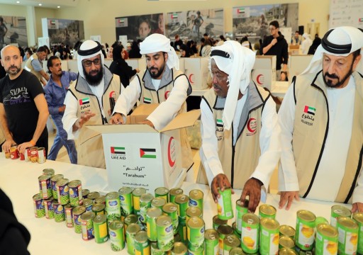 الإمارات.. أكثر من 10 آلاف متطوع يجهزون 550 طناً من المواد الإغاثية لغزة