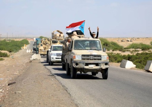 قوات حكومية يمنية تتهم حلفاء أبوظبي بالتحشيد عسكريا جنوبي البلاد