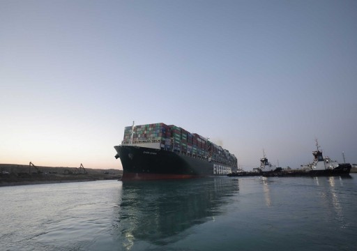 مصر تعلن انتهاء أزمة عبور كافة السفن العالقة في قناة السويس