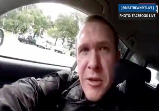 إرهابي مذبحة نيوزيلندا يورط "فيسبوك"