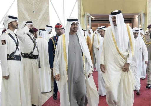 رئيس الدولة وأمير قطر يبحثان التطورات الإقليمية والدولية