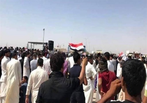 العراق.. محتجون يغلقون منفذ سفوان ويستعيدون ميناء أم القصر