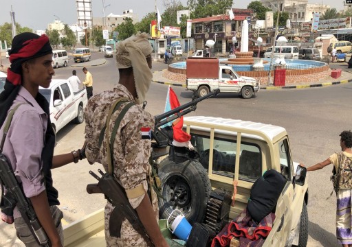 إصابات إثر اشتباكات بين قوات حكومية وأخرى مدعومة إماراتياً في عدن