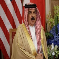 ملك البحرين يصادق على قانونا يحرم معارضيه من عضوية الجمعيات والأندية