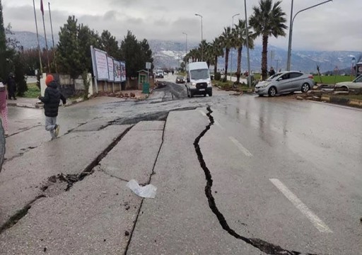 تركيا: القشرة الأرضية تحركت 7.3 أمتار بفعل الزلزال