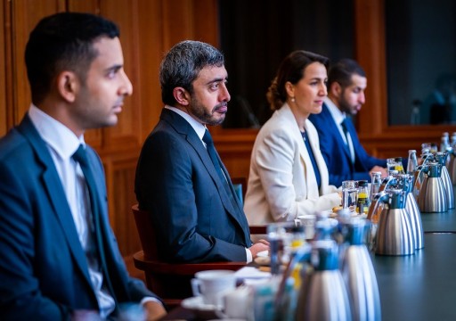 عبدالله بن زايد يبحث في ألمانيا سبل تعزيز التعاون في مجالات التجارة والاستثمار