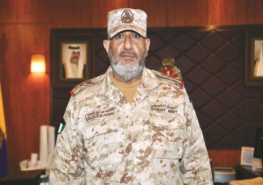 وزير الدفاع الكويتي بالإنابة يحيل رئيس أركان الجيش إلى التقاعد