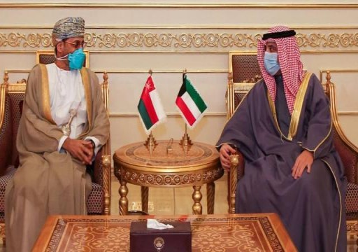 وزير الخارجية الكويتي يبحث مع نظيره العُماني يبحثان تطورات المنطقة