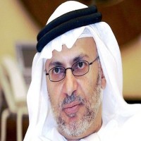 «قرقاش» يتهم قطر بدعم «الحوثيين» والاعتماد على المرتزقة