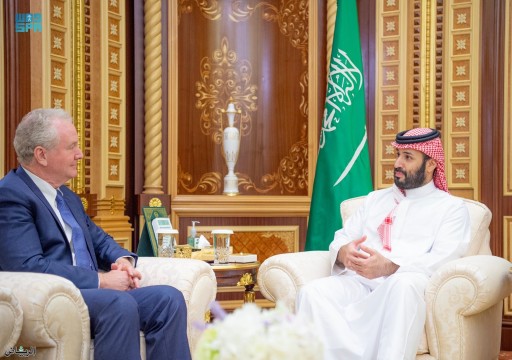 ولي العهد السعودي يبحث مع سيناتور أمريكي أوجه التعاون وقضايا مشتركة