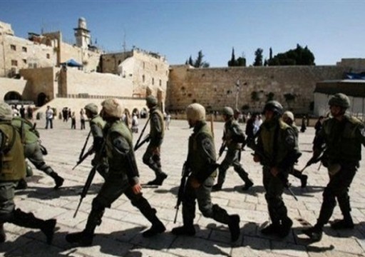 قوات الاحتلال الإسرائيلية تقتحم المسجد الأقصى فجراً وتعتقل 13 فلسطينيًا