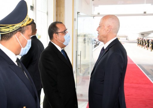 موقع بريطاني: رئيس حكومة تونس تعرض لاعتداء جسدي في قصر قرطاج قبل إقالته