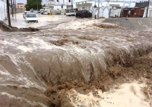 إيران.. وفاة 24 شخصاً جراء السيول والفيضانات