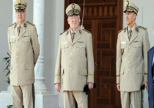 قائد الجيش الجزائري يرفض "الشروط المسبقة" للحوار ويصفها بـ "الإملاءات"