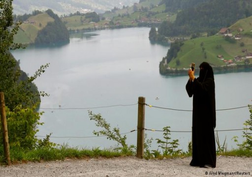 الأمم المتحدة تنتقد تصويت سويسرا لصالح حظر النقاب: "ينتهك حقوق الإنسان"