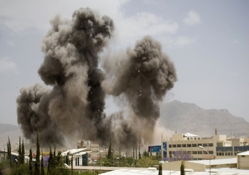 التحالف والحوثي يتبادلون الاتهامات بشأن مقتل وإصابة 47 طالبة في صنعاء