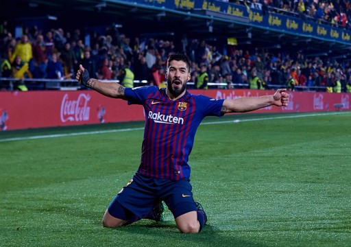 سواريز ينقذ برشلونة بتعادل قاتل مع فياريال في الدوري الإسباني