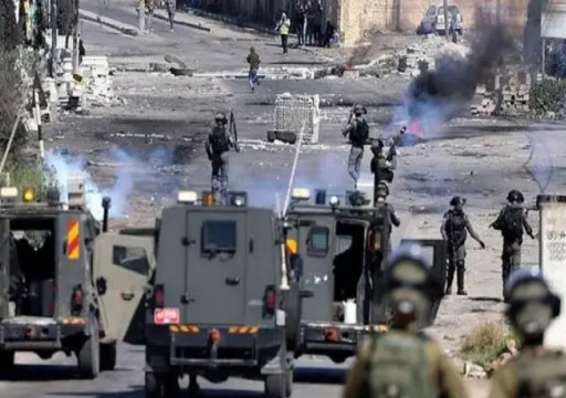 الاحتلال الإسرائيلي يعتقل 78 فلسطينيا بينهم 17 طالبة جامعية بالضفة الغربية