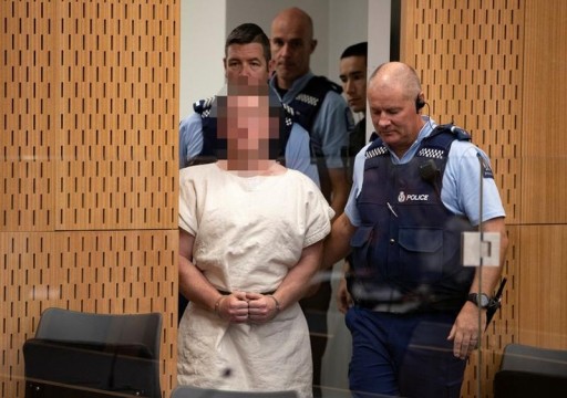 شرطة نيوزيلندا: المتهم بالهجوم على المسجدين يواجه 50 اتهاما بالقتل