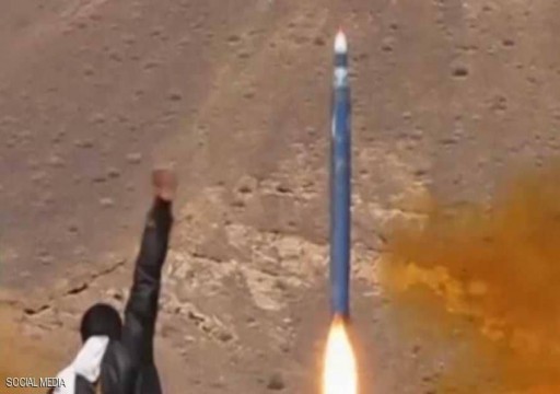 التحالف يعلن اعتراض 5 صواريخ ومسيرتين في تعز وسط اليمن