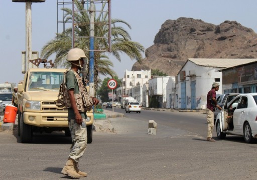 اليمن.. توتر أمني بعدن إثر معارك بين قبليين وقوات مدعومة من أبوظبي