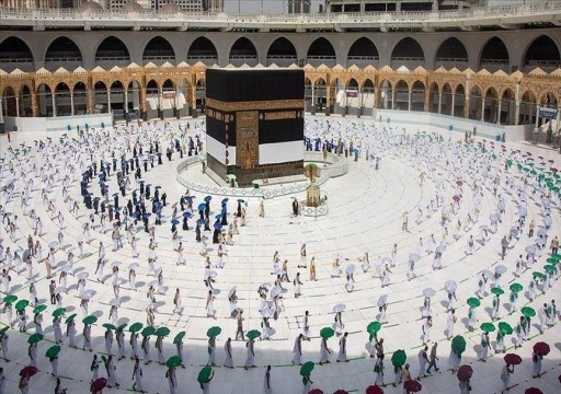 السعودية تقرر إيقاف تطبيق إجراءات التباعد في المسجد الحرام والمسجد النبوي
