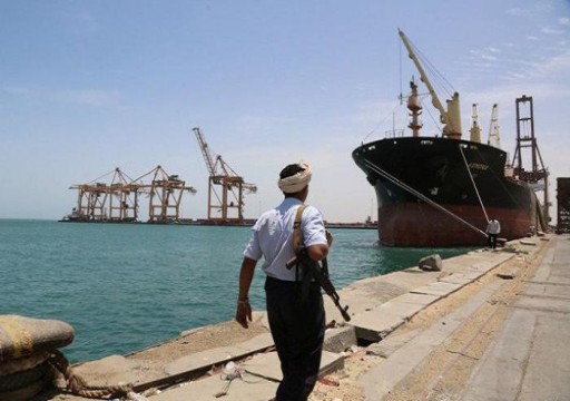 اليمن.. التحالف يمهل الحوثيين ثلاث ساعات لإخلاء مطار صنعاء وميناءين من الأسلحة
