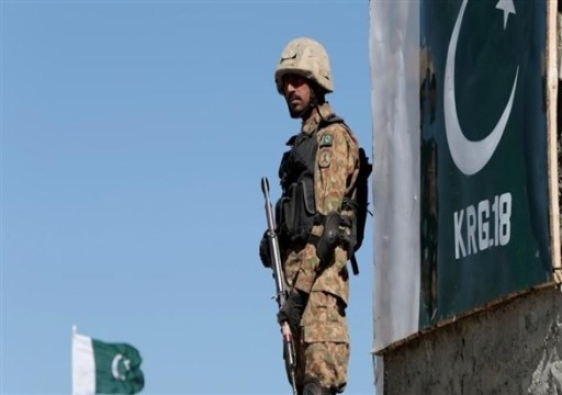 الجيش الباكستاني يعلن مقتل 10 من جنوده قرب الحدود مع إيران
