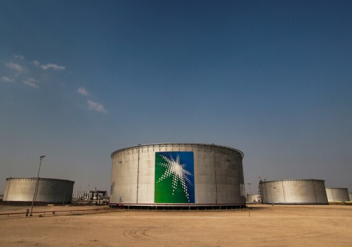 السعودية تبيع 600 ألف برميل من النفط الخام لأمريكا في أبريل