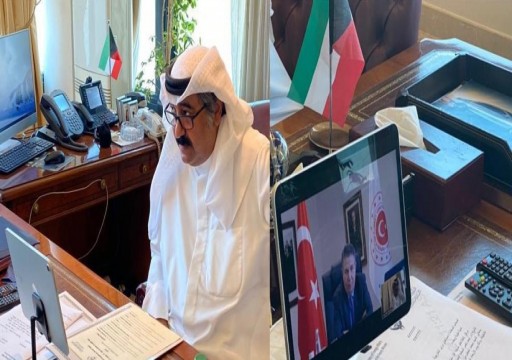الكويت وتركيا تدعمان حل نزاعات المنطقة "دبلوماسياً"