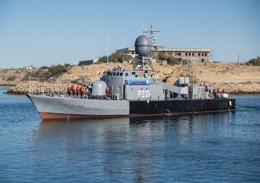 موقع فرنسي: إيران استولت على سفينة إماراتية لنقل النفط وحولتها لحربية