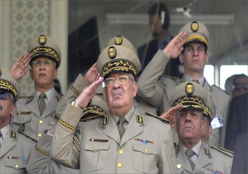 رئيس أركان الجيش الجزائري يتعهد بمحاكمة العصابة الفاسدة