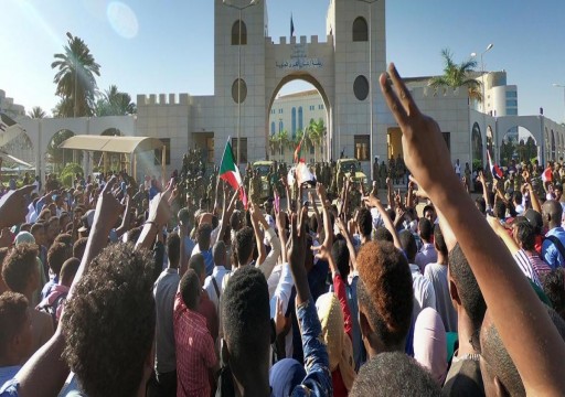 احتجاجات في الخرطوم للمطالبة بحل المجلس العسكري