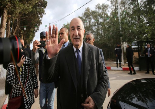 الرئيس الجزائري يعين شخصية إسلامية وزيرا للعمل