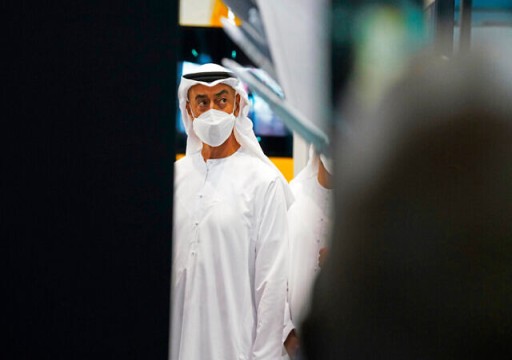 محمد بن زايد يزور جناح "إسرائيل" في معرض دبي للطيران ويبدي اهتمامه بأقمار التجسس