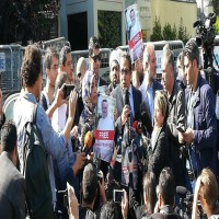 وقفة لإعلاميين أمام قنصلية الرياض في اسطنبول للمطالبة بحرية خاشقجي