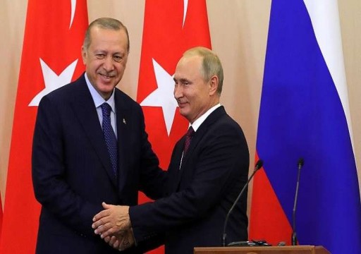 أردوغان وبوتين يبحثان الوضع في شمال شرق سوريا