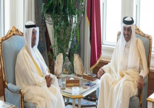 أمير قطر يستقبل أمين عام مجلس التعاون الخليجي الجديد