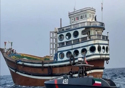 الكويت تصادر سفينة وقود مهربة يقودها بحارة إيرانيون