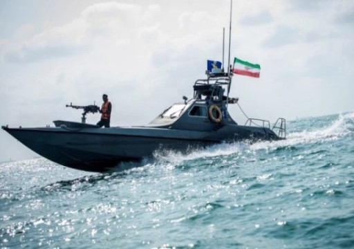 البحرية الإيرانية توجه تحذيرا لطائرة أمريكية في خليج عمان