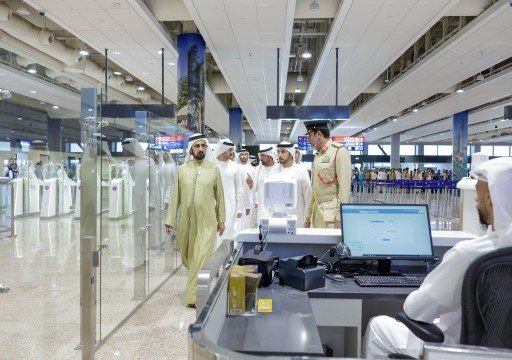محمد بن راشد يوجه بتسريع وتسهيل إجراءات المسافرين عبر مطار دبي