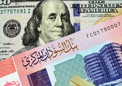 انهيار جديد للعملة السودانية والدولار يقترب من حاجز 500 جنيه