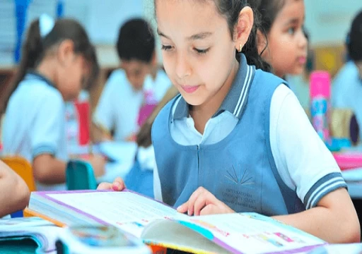 أرقام صادمة حول التعليم في أبوظبي.. 68% من المدارس تقدم تعليماً بين "جيد" و"مقبول"