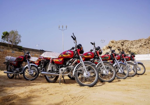 الإمارات تدعم شرطة حضرموت اليمنية بـ 150 دراجة نارية