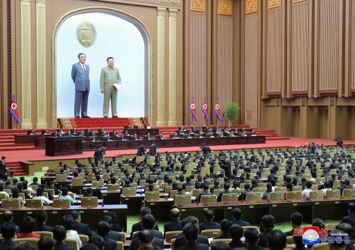 برلمان كوريا الشمالية يقرّ قانوناً دستوريا يعتبر البلاد "قوة نووية"