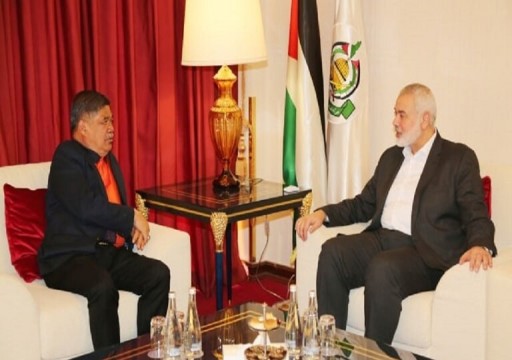 وزير الدفاع الماليزي يلتقي رئيس مكتب حركة "حماس" في قطر